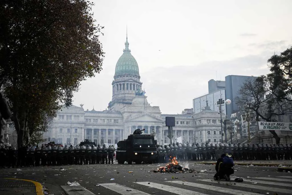 Represi´pon en el Congreso NA