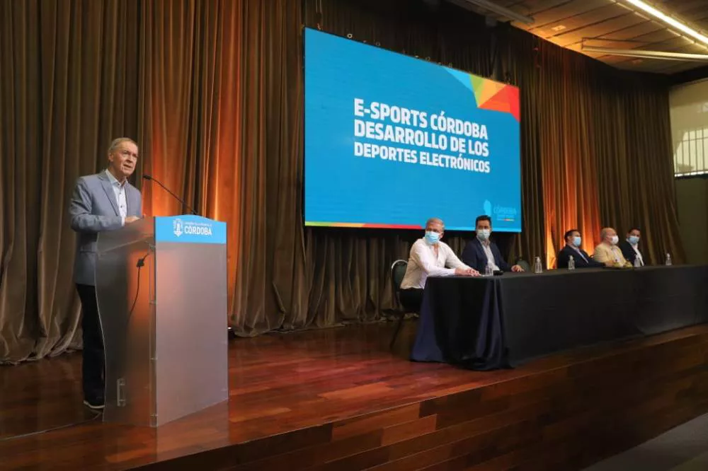 Schiaretti esports by prensa Gobierno