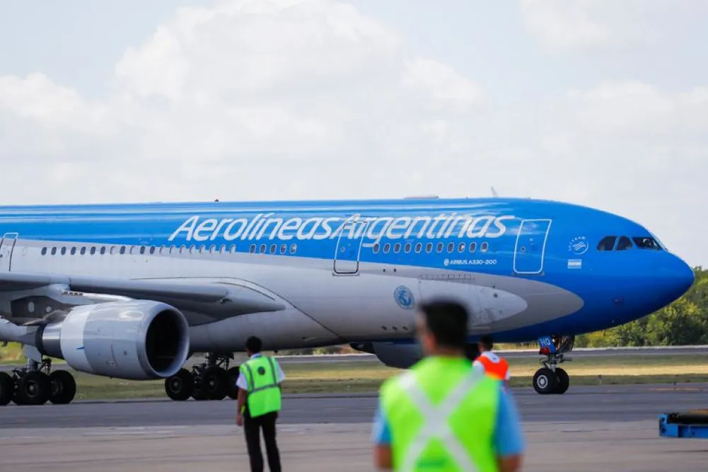 Avion AA by Diario San Rafael
