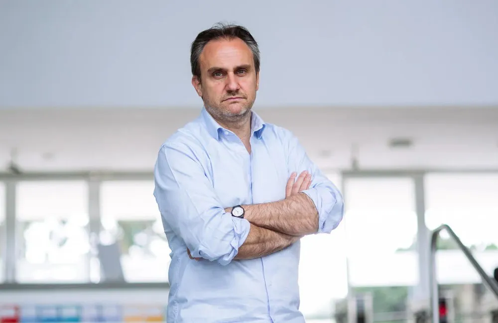 sebastián etchemendy web