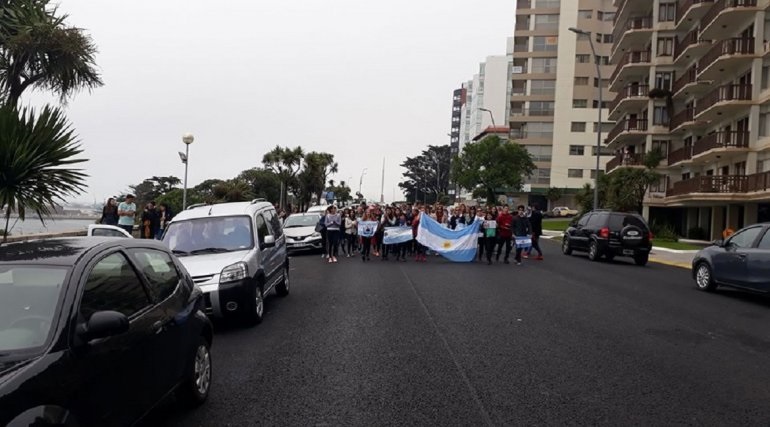 marcha familiares ARA San Juan