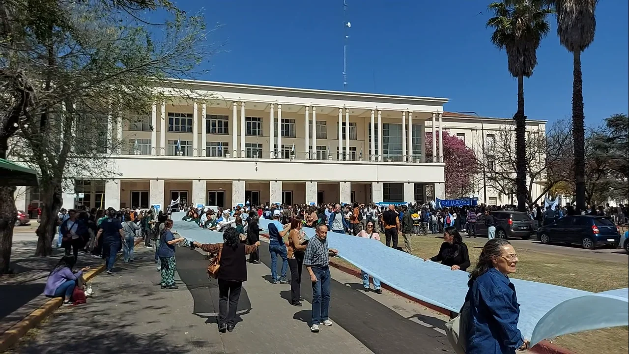 Banderazo UNC by gentileza SRT