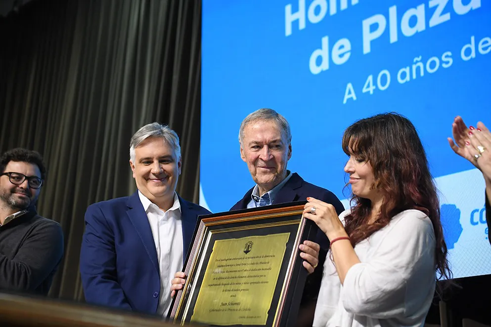 homenaje a abuelas cba