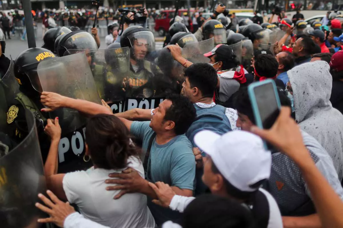 crisis en peru by Foto NA REUTERS Sebastian Castaneda