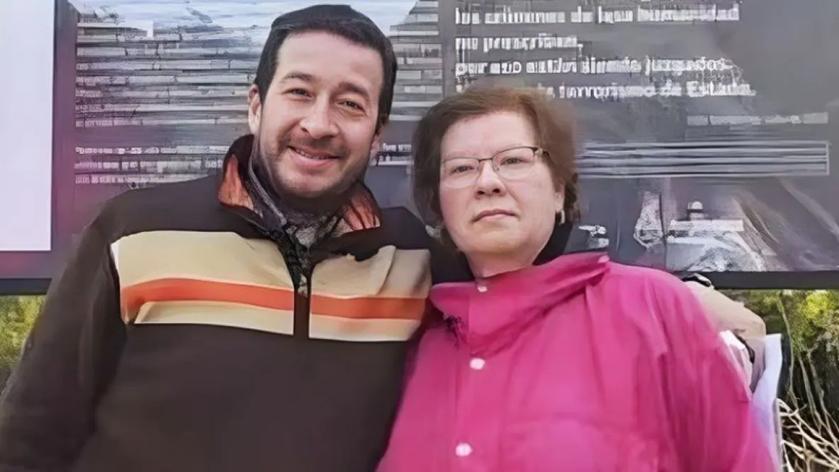 Albareda y su madre Susana Montoya  by gentileza