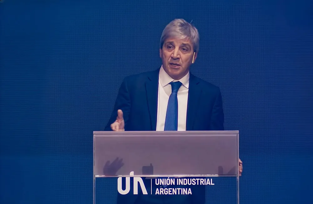 Luis Caputo en la UIA (NA)