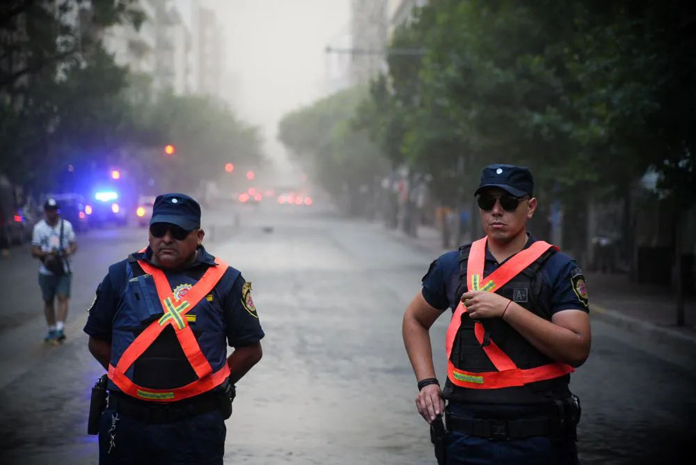 policía Marcha de la Gorra 14 by Maximiliao Diana 