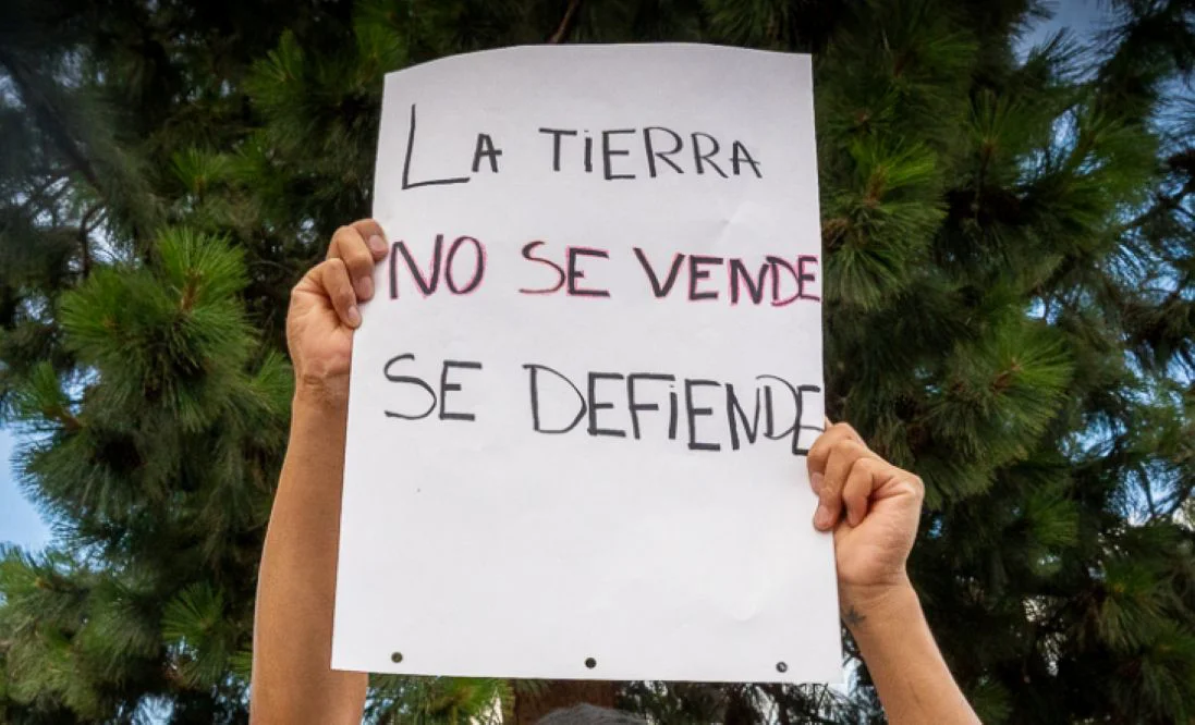 contra la leyu de tierras