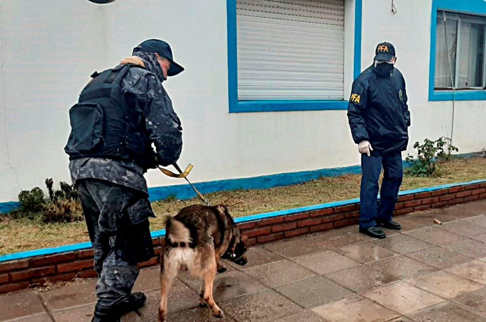 22-07-2020_bahia_blanca_efectivos_de_la