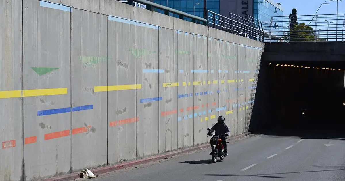 tunel-mujer-urbana
