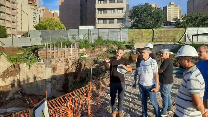 Socavón en Avenida Vélez Sarsfield (Municipalidad de Córdoba)