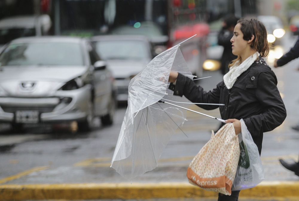 Lluvia tormenta NA