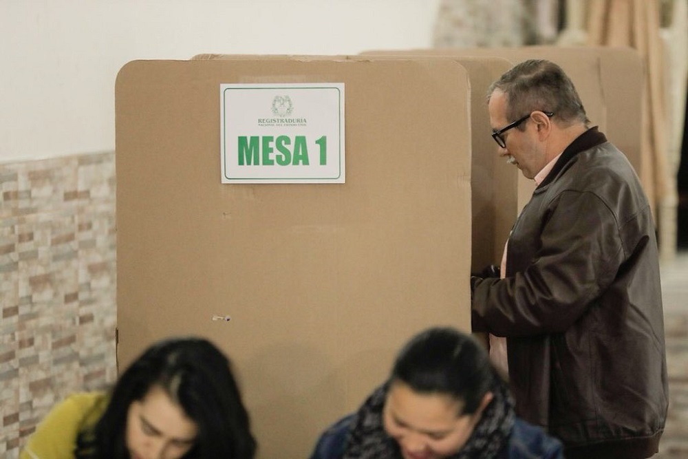 Voto colombia by @GustavoBolivar