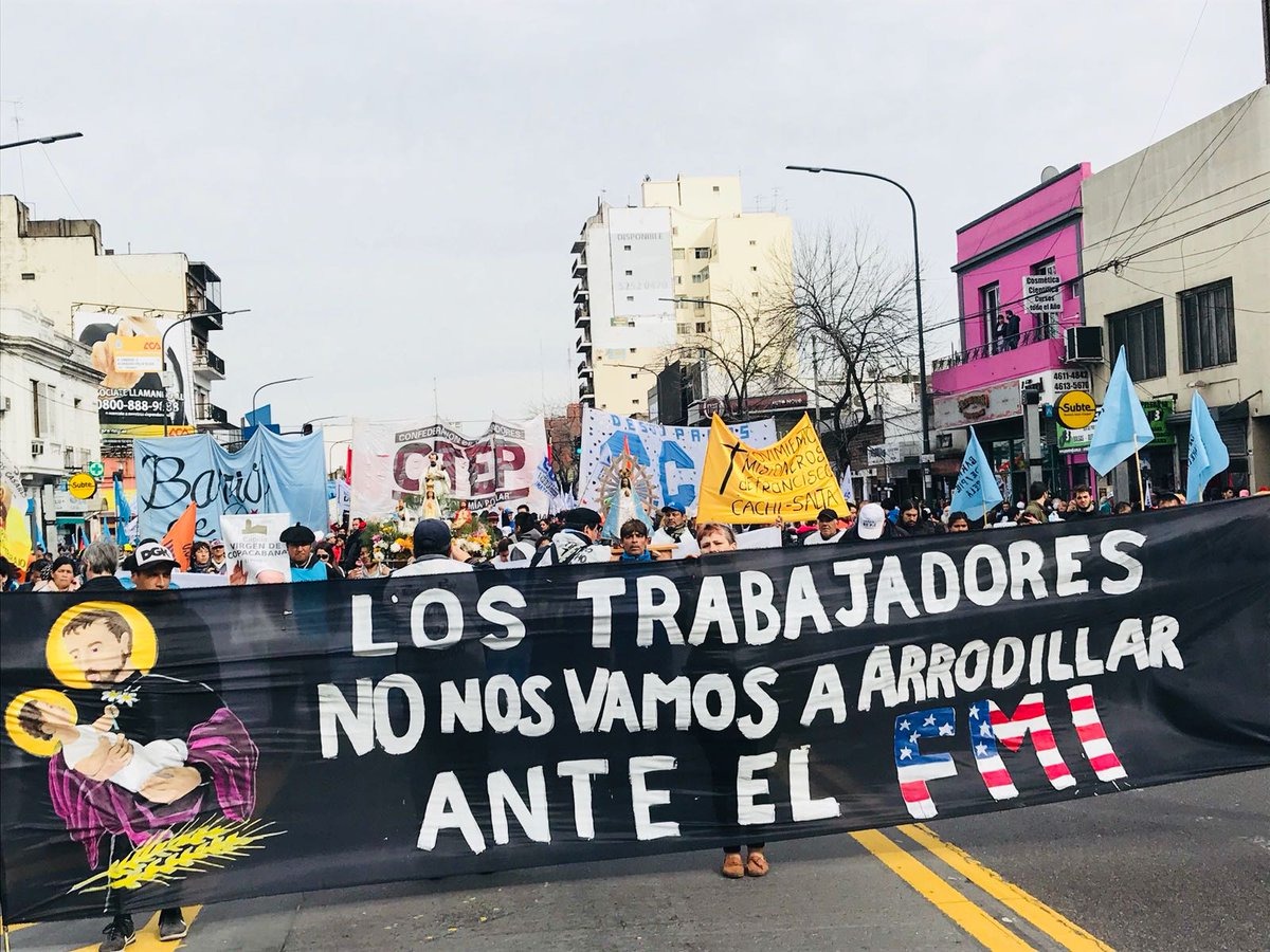 fmi marcha pan y trabajo foto barrios de pie