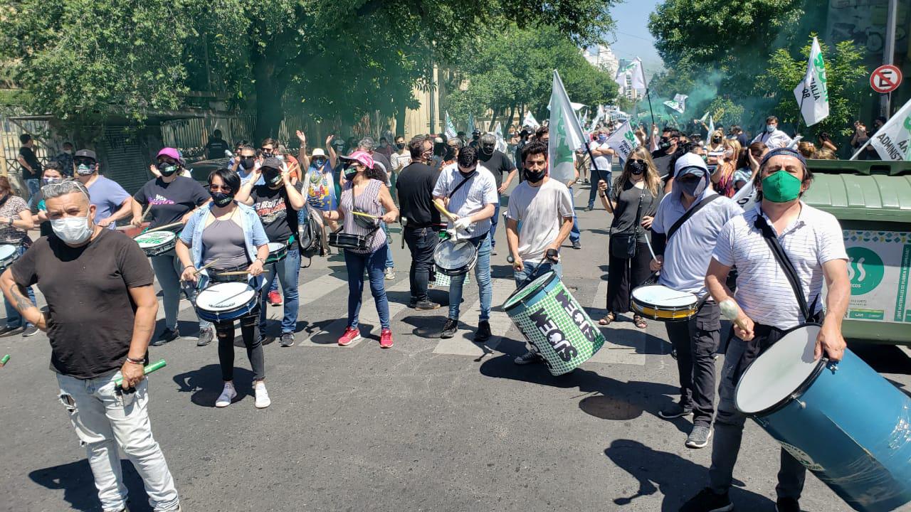 marcha suoem by Javier Sassi