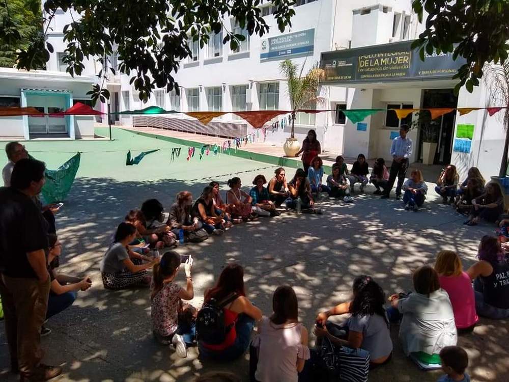 asamblea polo de la mujer