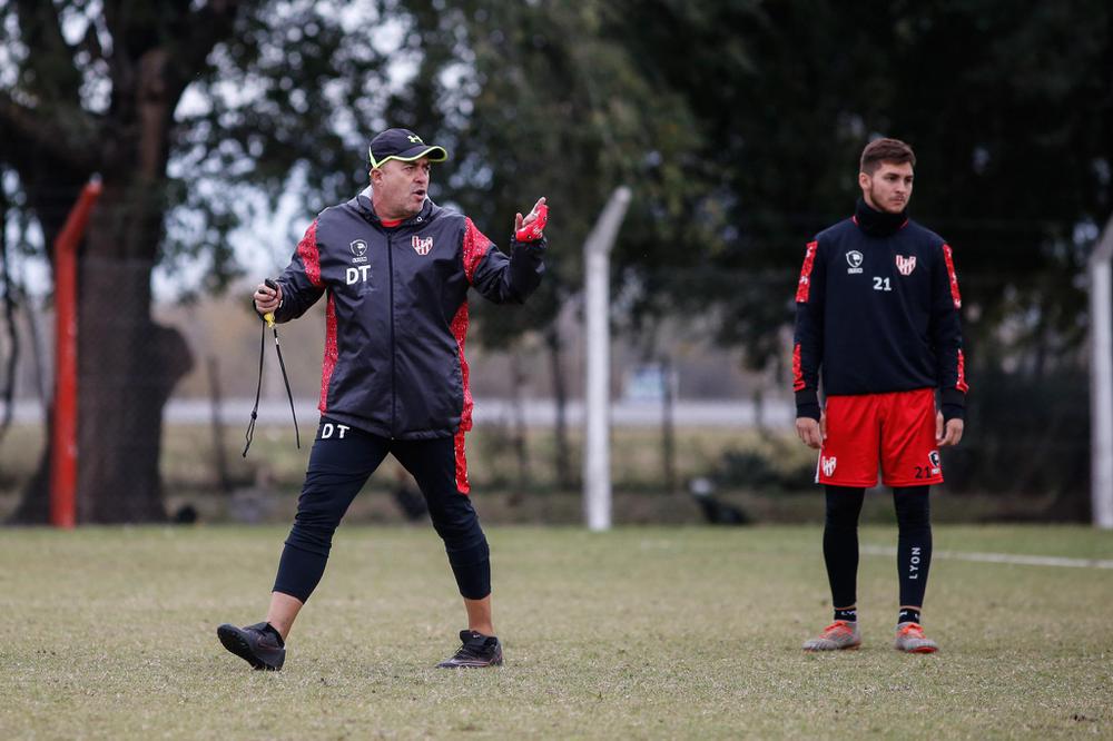 Instituto - Vázquez y Watson - Leandro Gomez