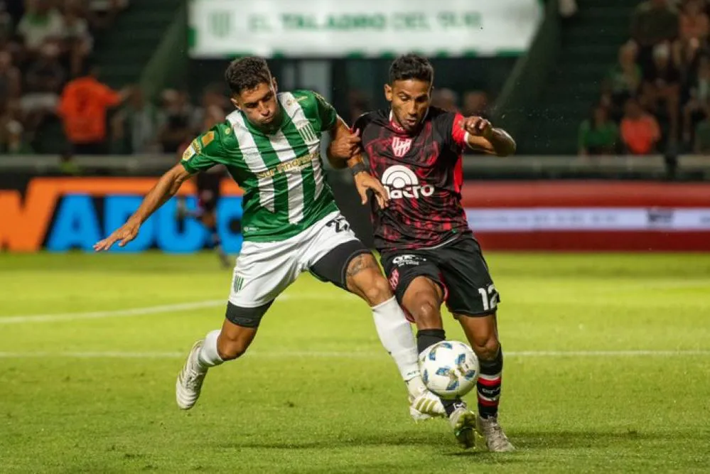 Banfield vs IACC by Prensa Banfield