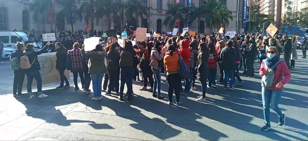 protesta de pagos Discapacidad by @leoguevara80