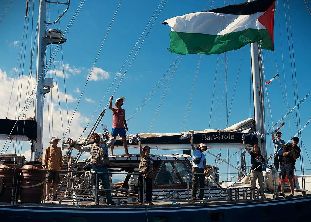 Flota humanitaria con Greta Thunberg