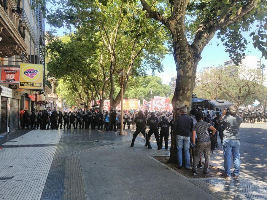 represión @gabiestevezok