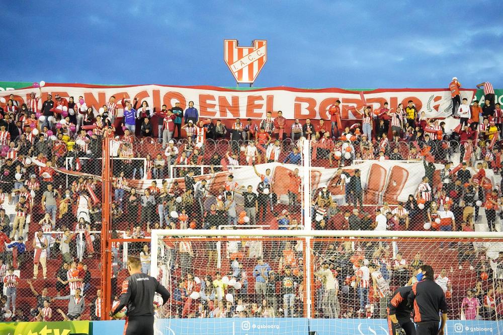 Instituto Alta Cordoba hinchas