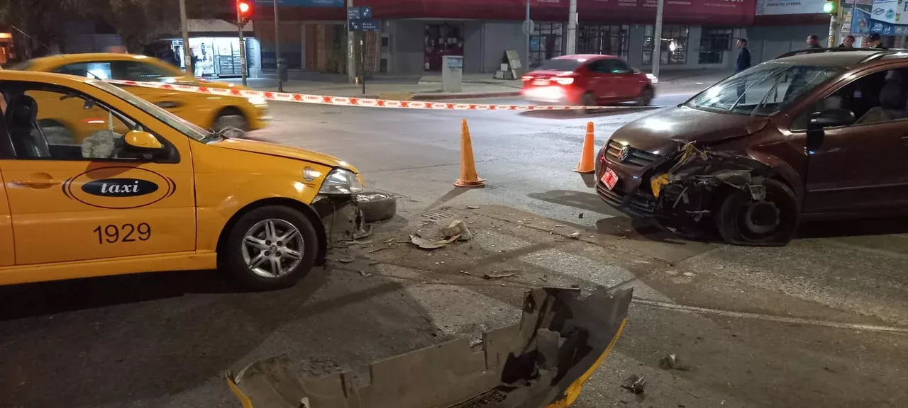 Accidente-en-Monseñor-Cabrera-y-Los-Boulevares-_Sergio-Antoniazzi-Multimedios-SRT_