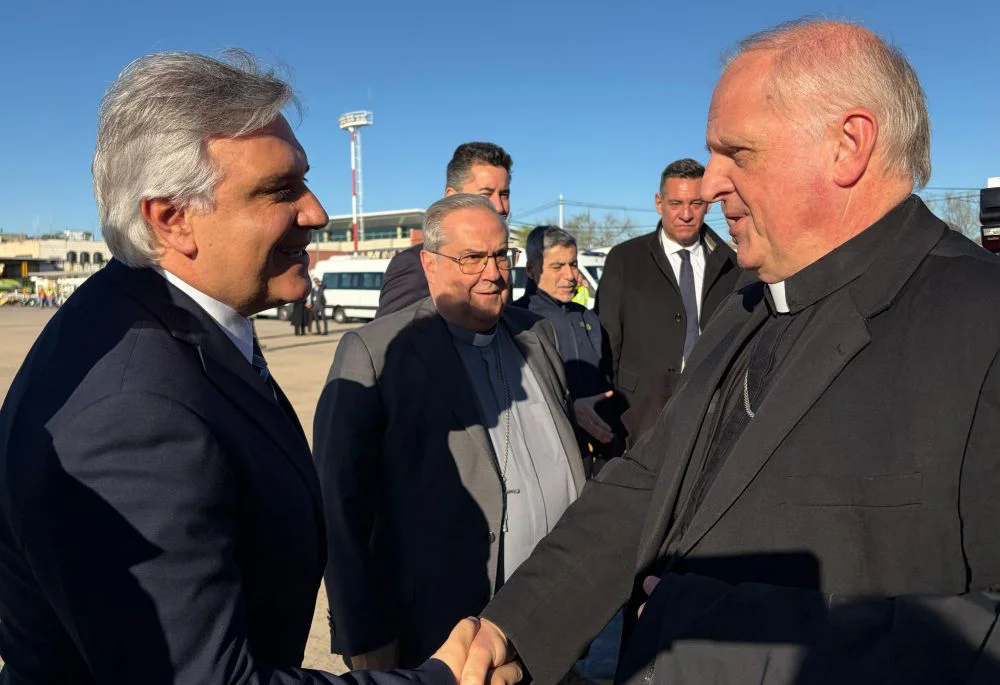 Comitiva Vaticano prensa.cba
