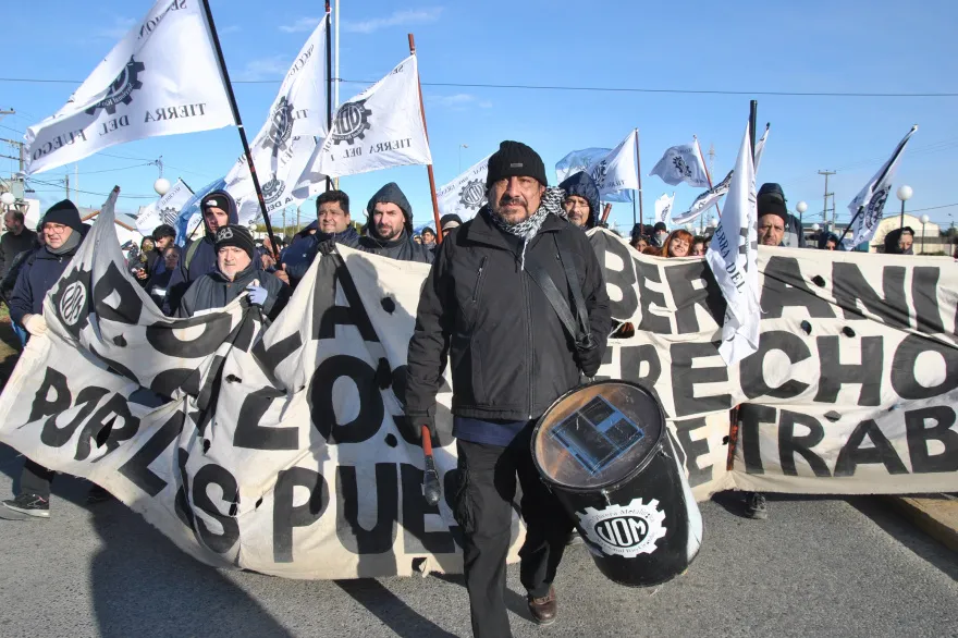 Marcha de metalúrgicos en Río Grande (Crítica Sur)