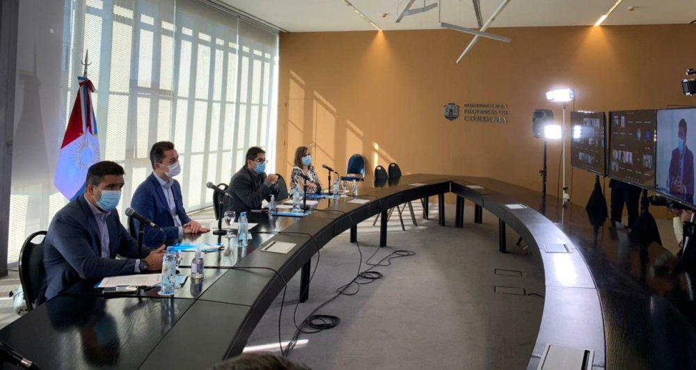 mesa de seguimiento sanitario by prensa Gobierno