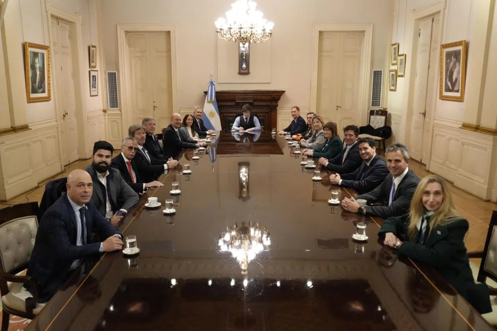 Milei en reunión Gabinete foto Presidencia