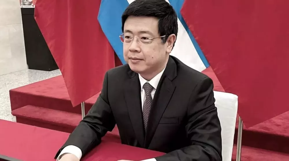 embajador Zou Xiaoli