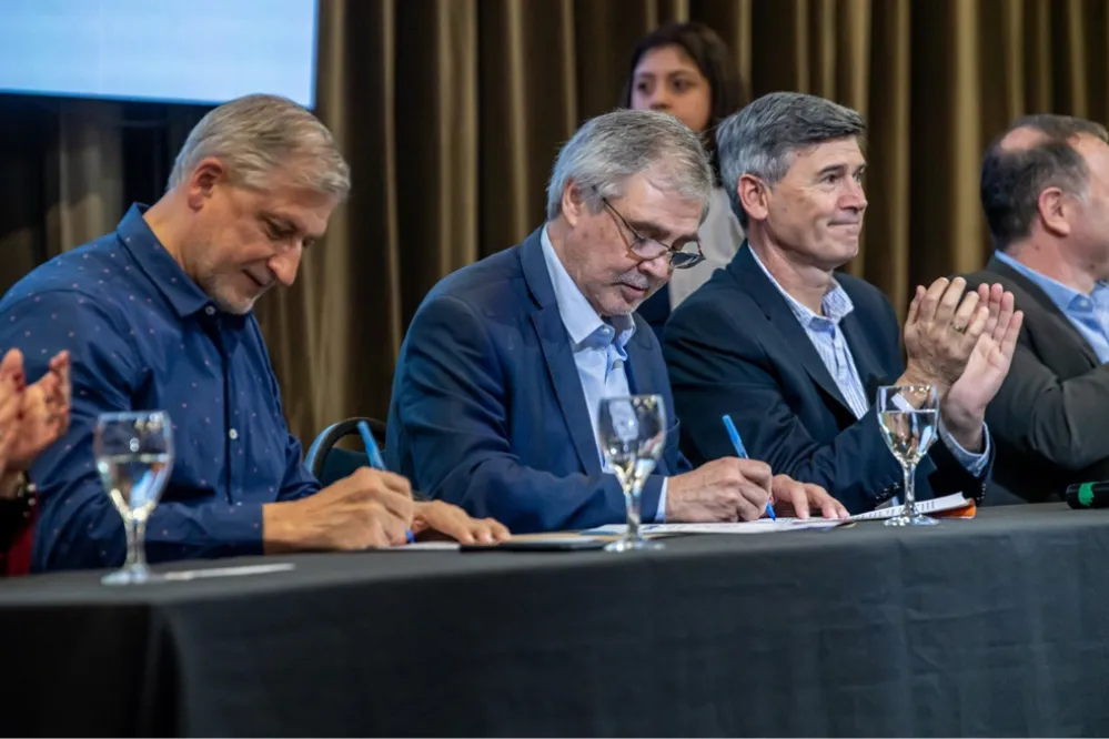 Firma de convenio by prensa.cba