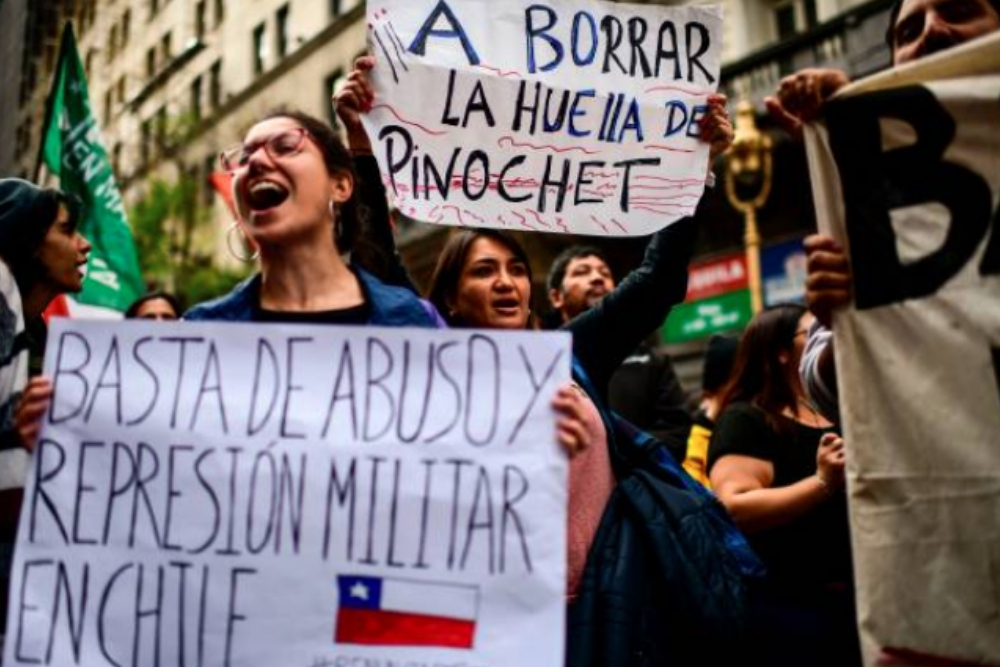 Manifestacion por Chile en Bs As