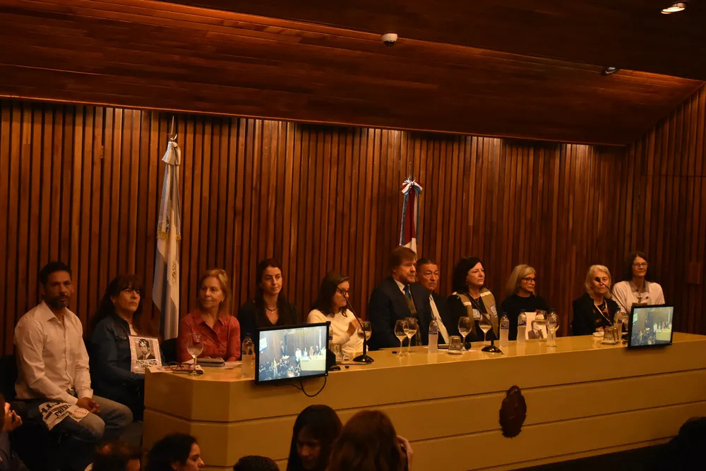 identificaciones en La Perla Lourdes Catalfamo