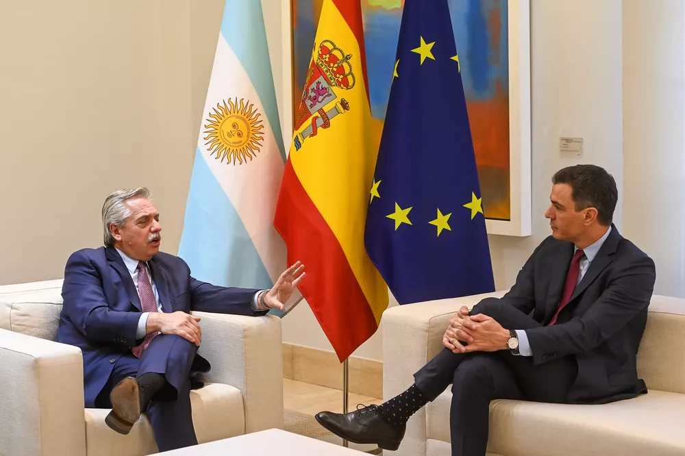 alberto fernández pedro sánchez by telam