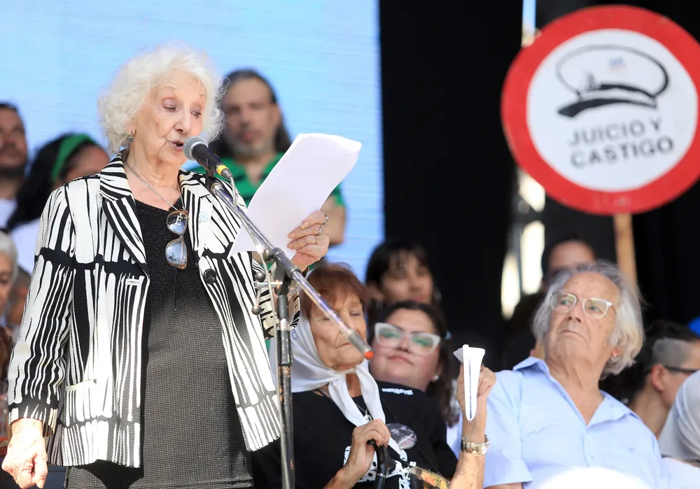 Abuelas de Plaza de Mayo (NA)