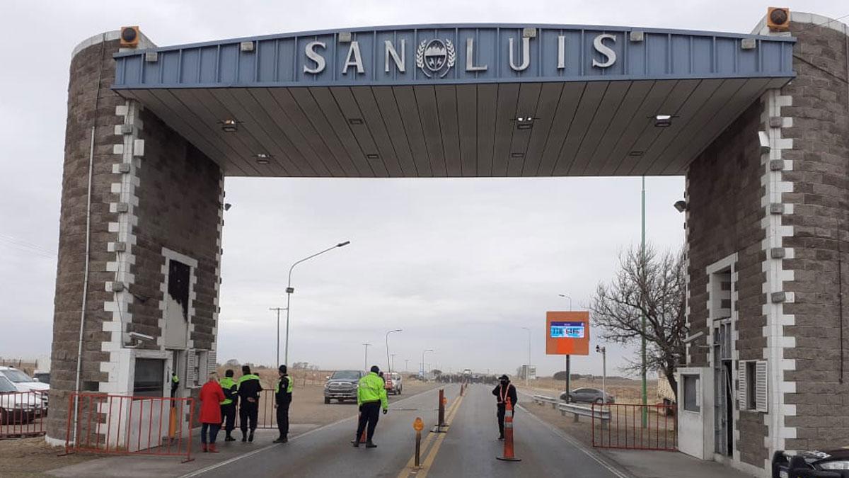 San Luis ingreso by Puntal