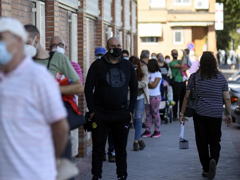 Pandemia en el mundo by AFP