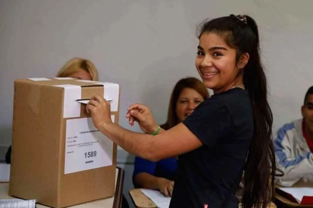 Voto joven by Mirador Provincial