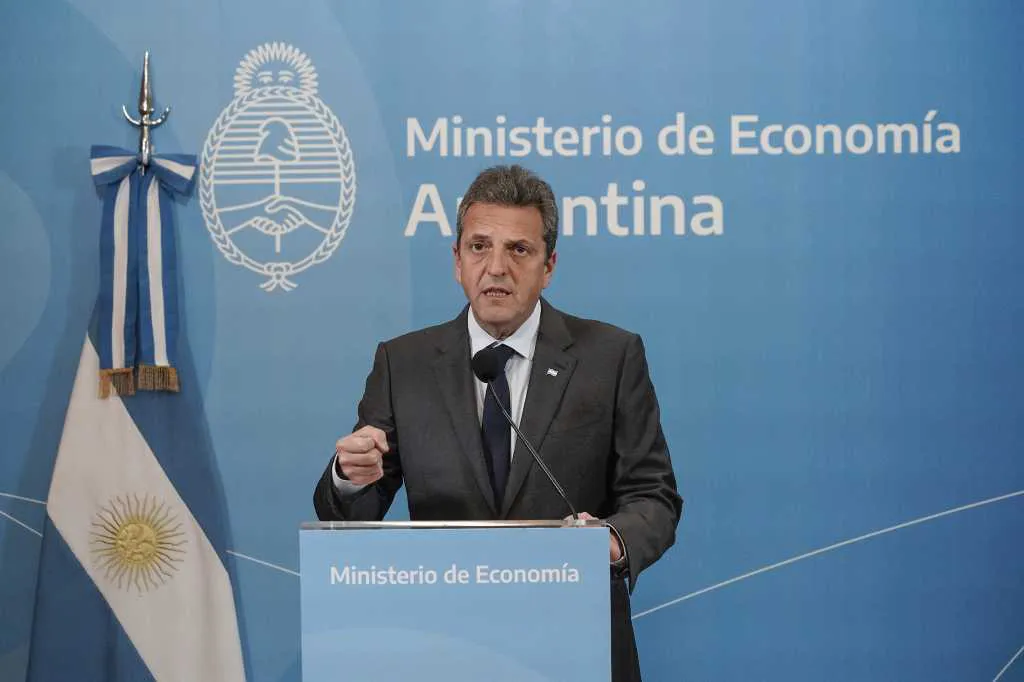 Massa anuncio pagos al FMI