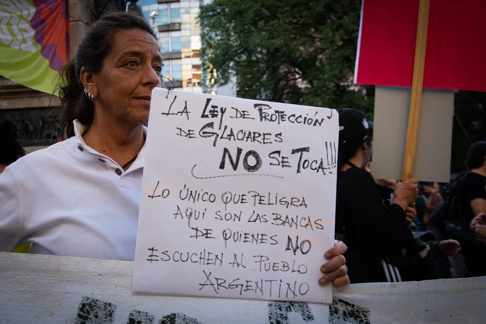 Actividad en defensa de los glaciares (Matilde Gudiño) 007