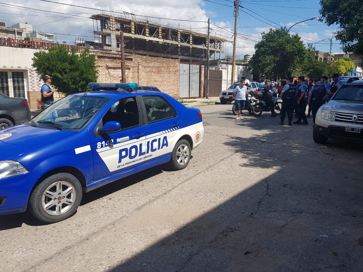 foto leo guevara asalto barrio general paz