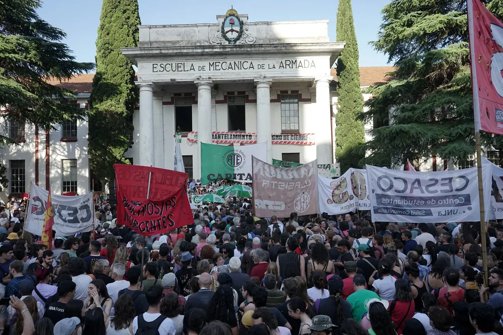 concentración en la esma by na