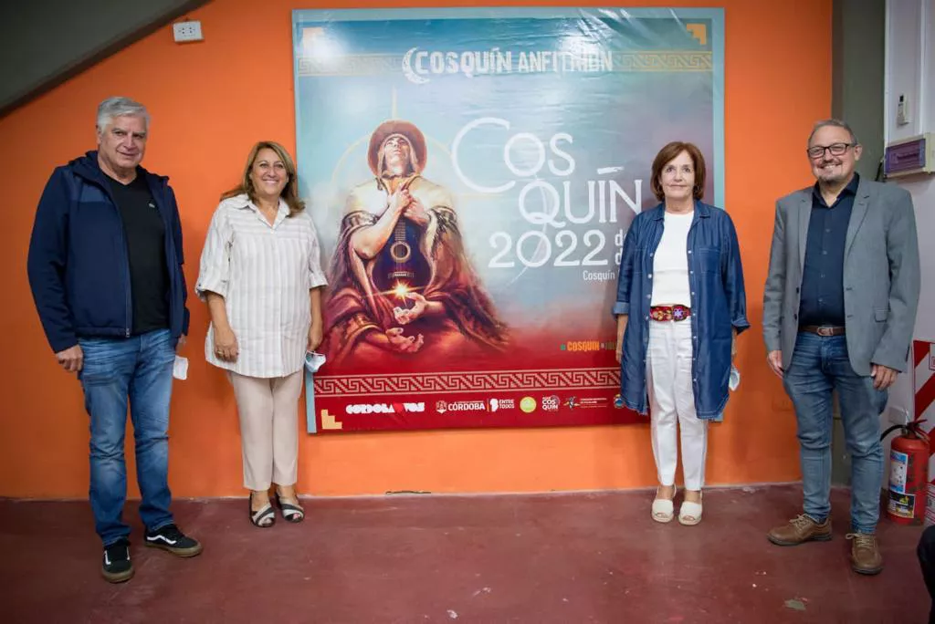 Mónica Fein en Cosquín 2