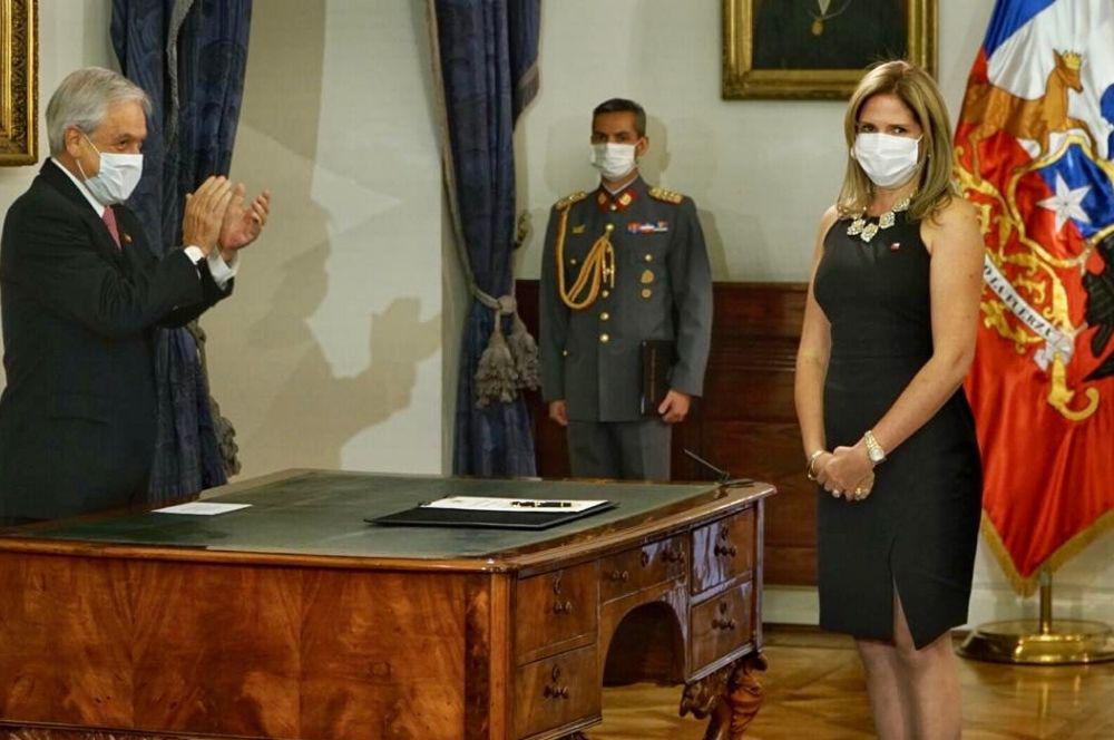 Jura Ministra de la Mujer en Chile