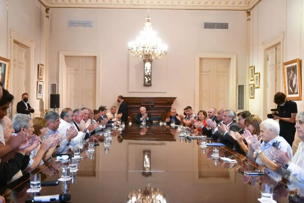 Consejo del Salario 2 by Casa Rosada