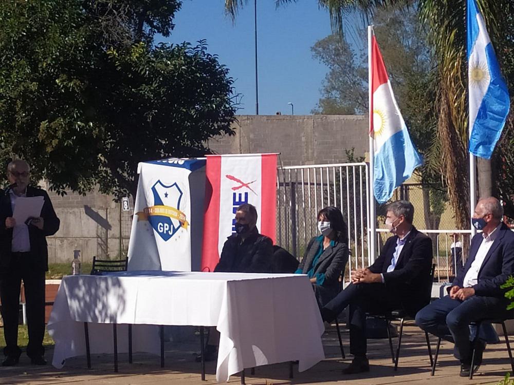 general paz juniors presentó su escuela (2)
