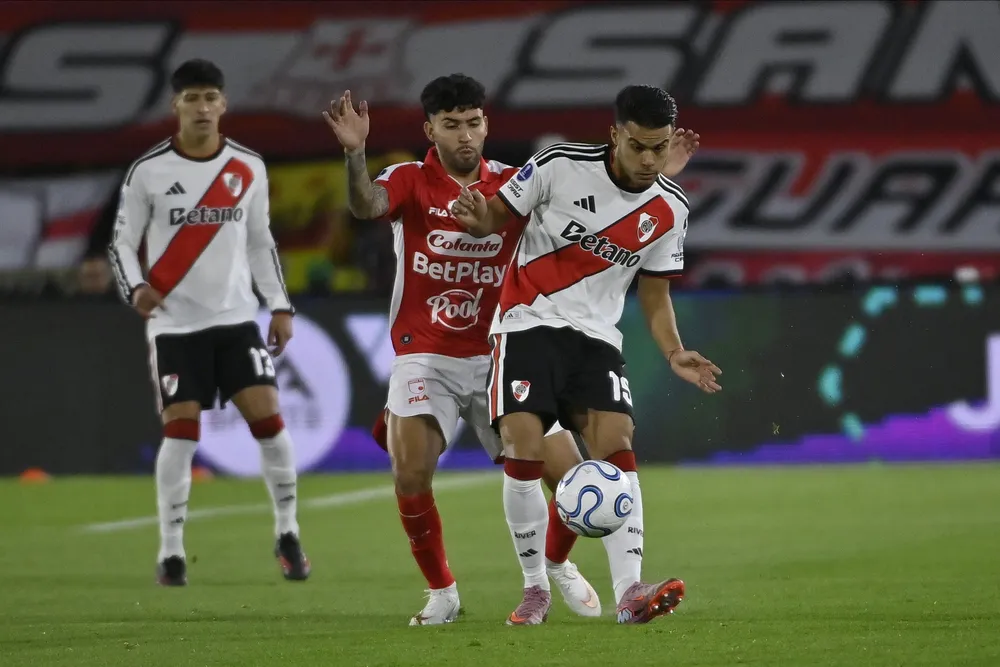 Independiente Santa Fe River (X de River)