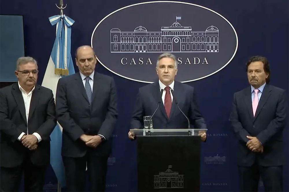 multimedia.normal.9589fd00715cacc1.TGxhcnlvcmEgY2FzYSByb3NhZGFfbm9ybWFsLndlYnA%3D